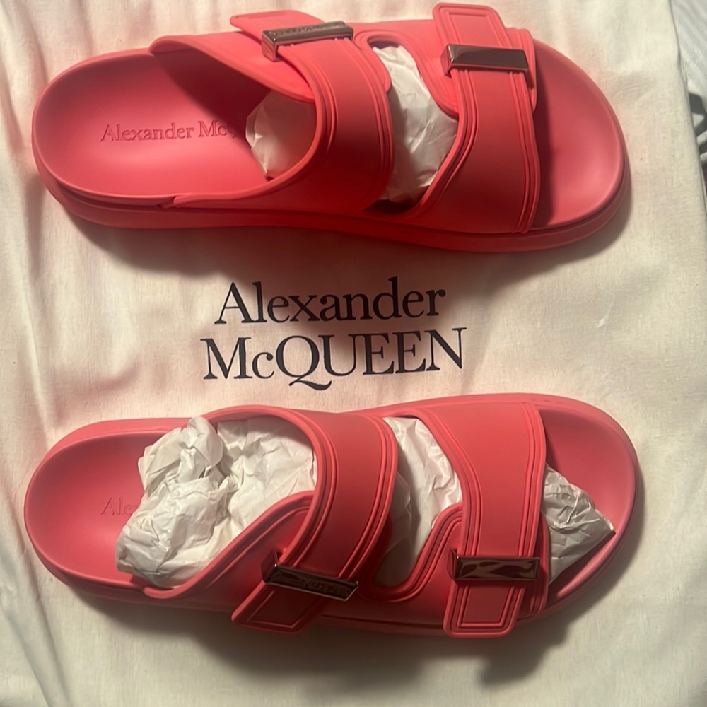 Alexander McQueen Buckle Detailed Slip-On Sandals